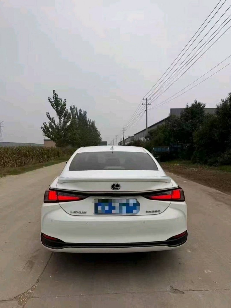 菏泽21年雷克萨斯ES2