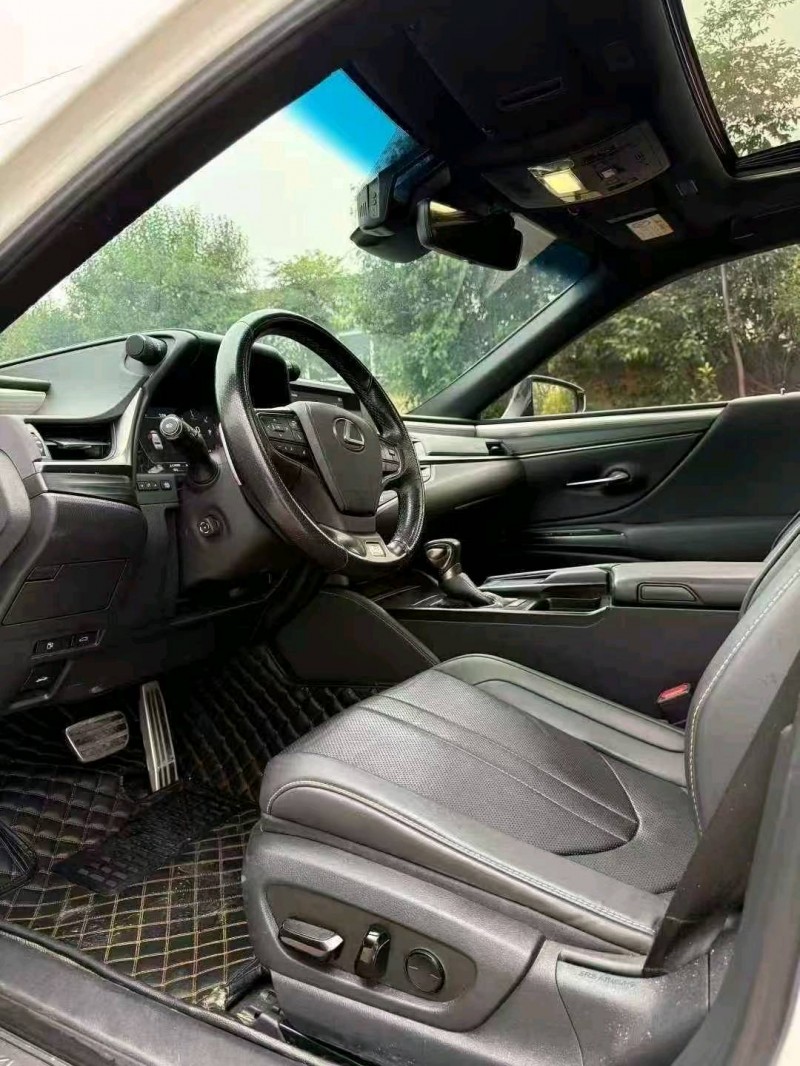 菏泽21年雷克萨斯ES9