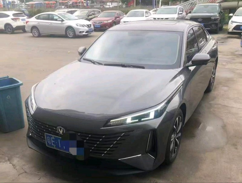 广州25年长安汽车逸动1