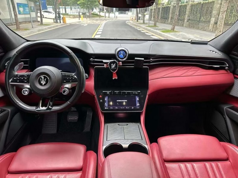 深圳23年玛莎拉蒂Grecale格雷嘉5