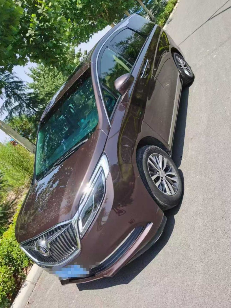 临沂18年别克GL83