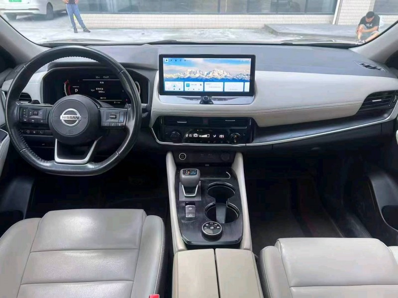 广州21年日产奇骏7