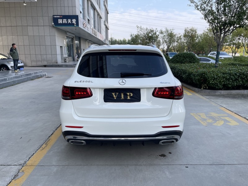 济宁21年奔驰GLC9