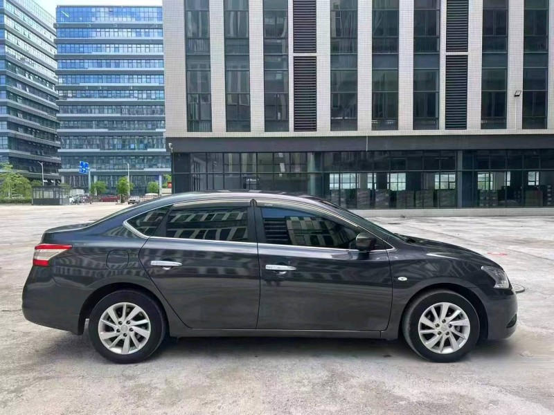 广州16年日产轩逸6