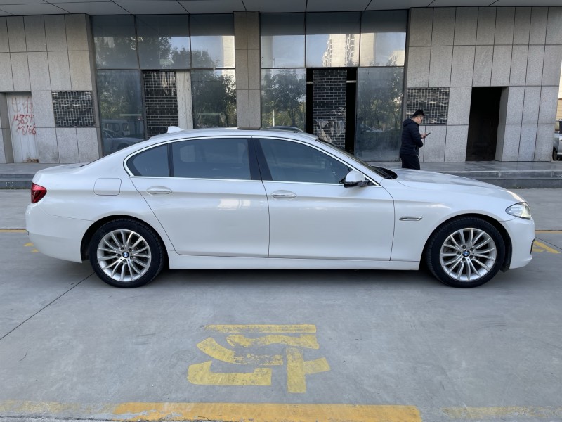 济宁16年宝马5系8