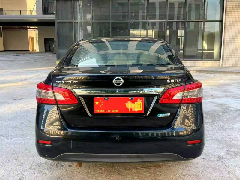 广州13年日产轩逸5