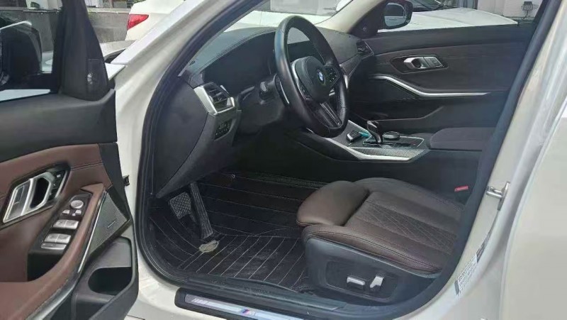 长沙22年宝马3系4