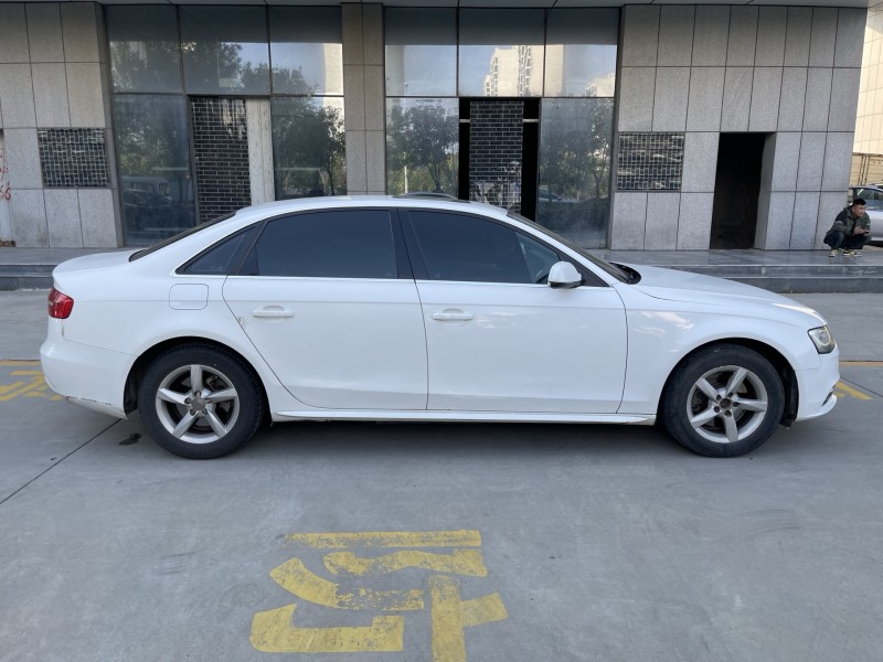 济宁13年奥迪A4L8