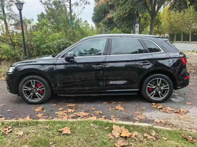 孝感21年奥迪Q57