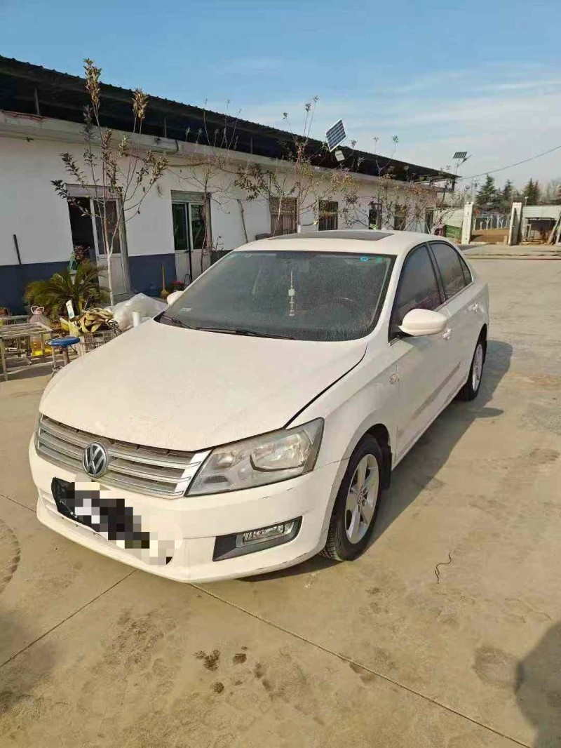 临沂14年大众桑塔纳3