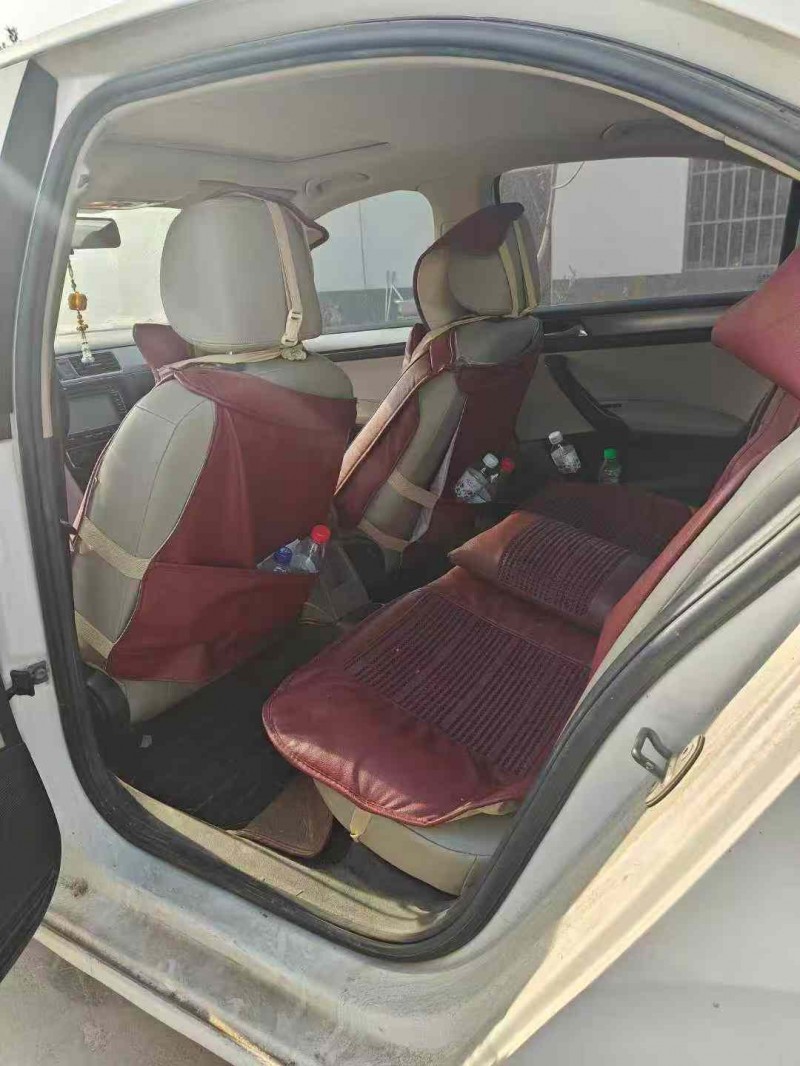 临沂14年大众桑塔纳5