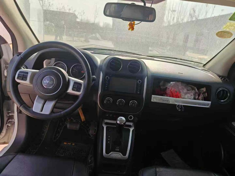 临沂14年Jeep指南者6