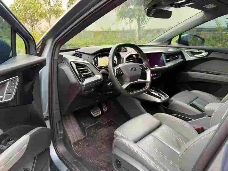 鄂州23年奥迪Q44