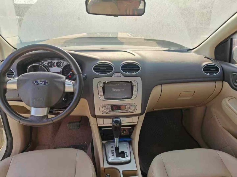 临沂15年福特福克斯5