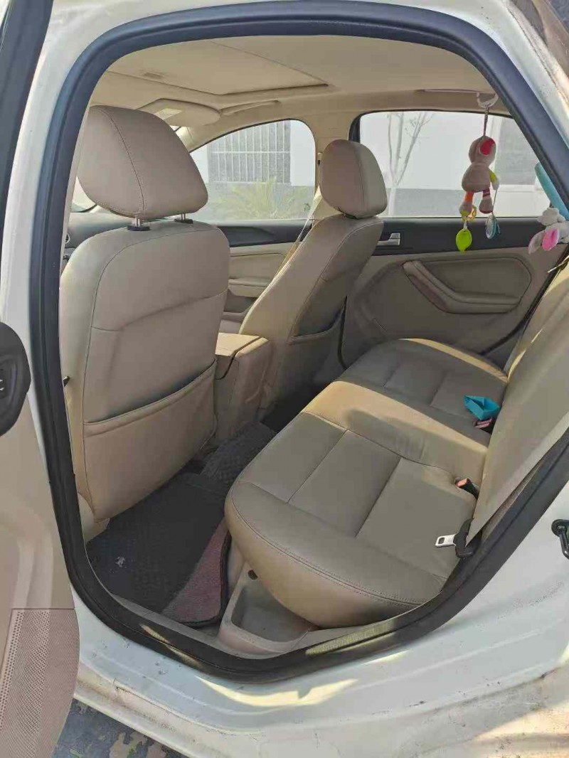 临沂15年福特福克斯6