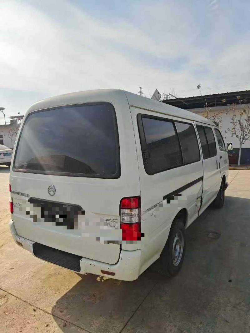 临沂22年华晨海狮7