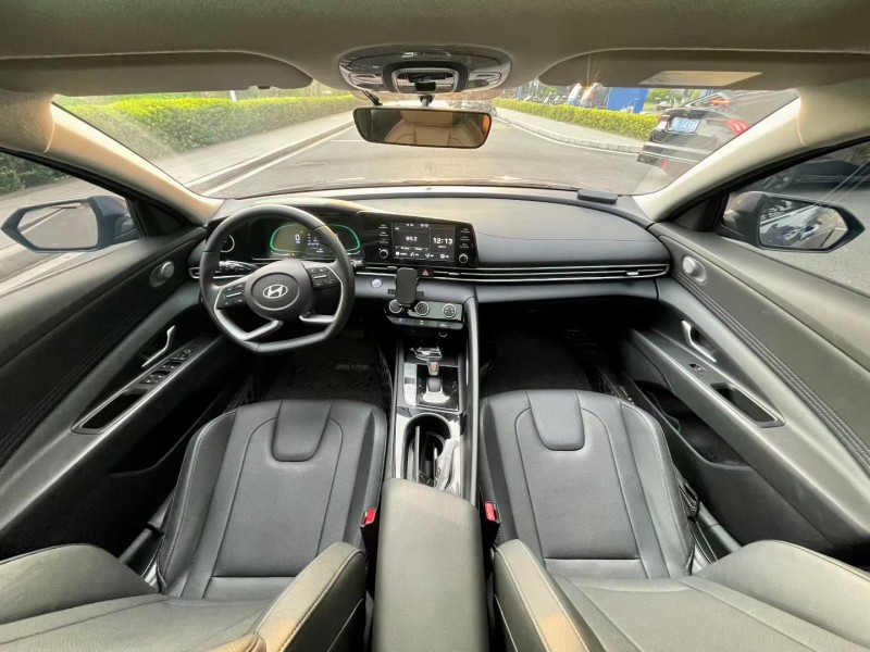 东莞23年现代伊兰特4