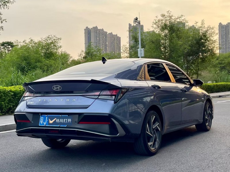 东莞23年现代伊兰特8