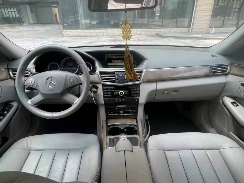 广州09年奔驰E9