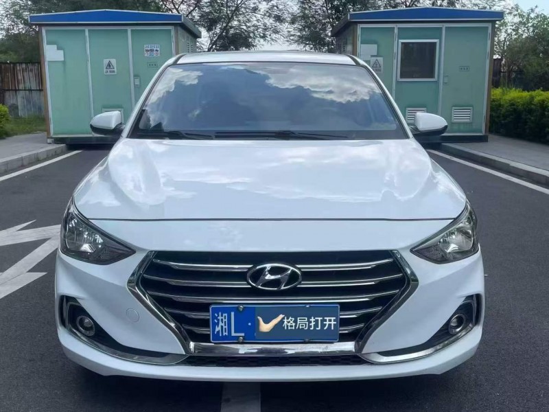 东莞19年现代悦动1