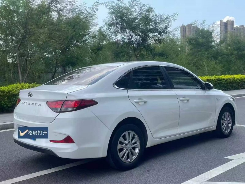 东莞19年现代悦动8