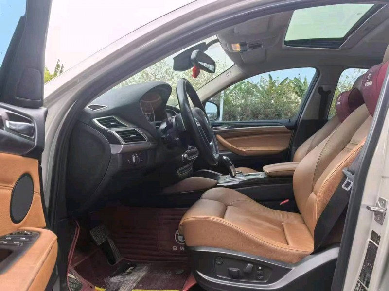 广州11年宝马X67