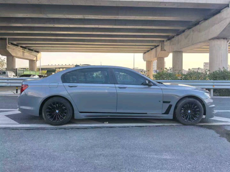 广州09年宝马7系4