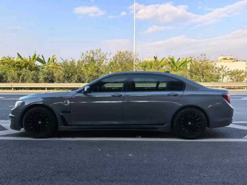 广州09年宝马7系6