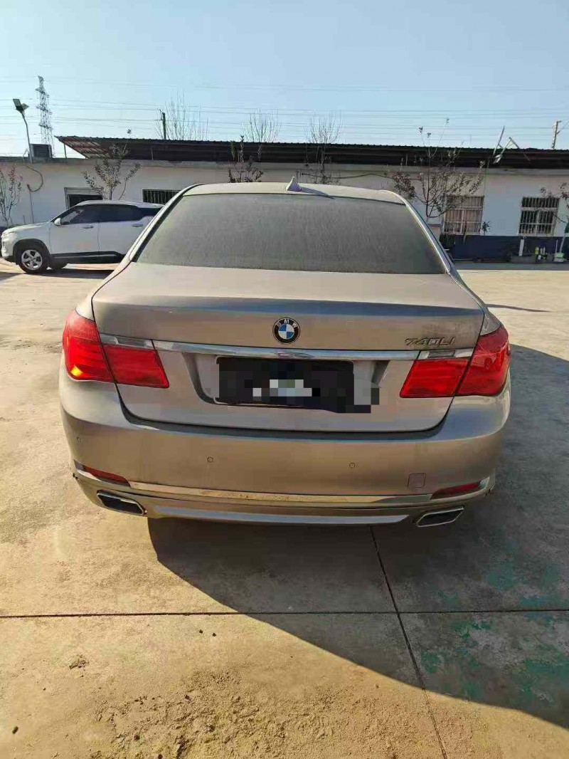 临沂11年宝马7系9