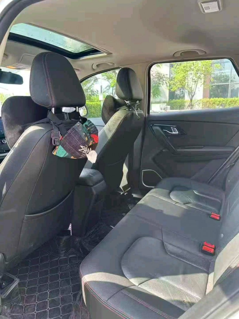 广州17年一汽森雅8