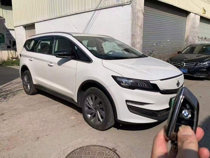 广州24年力帆汽车80V2