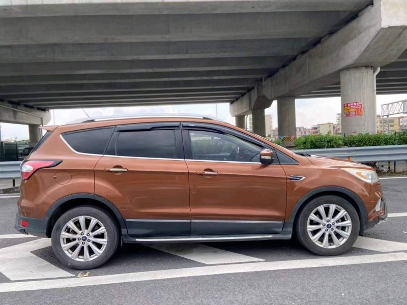 广州17年福特翼虎4