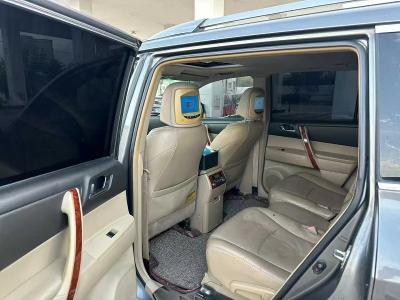 东莞11年丰田汉兰达5