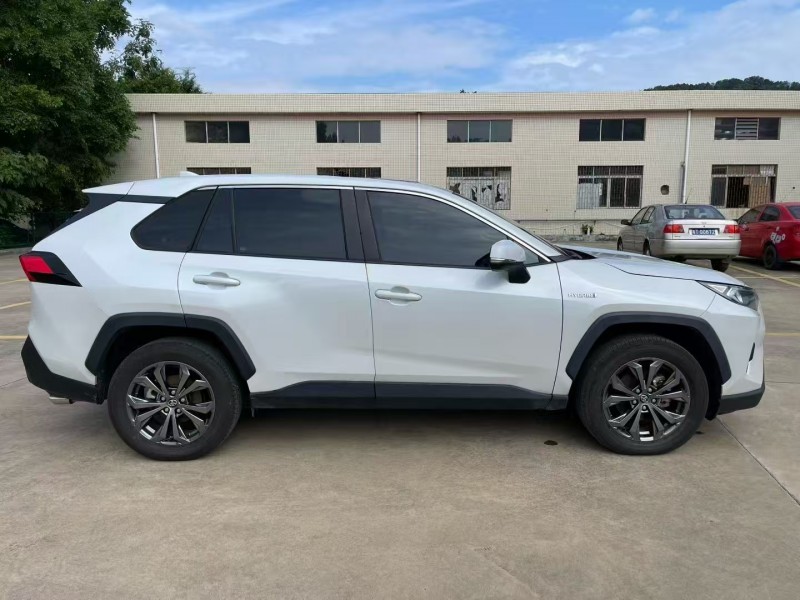 珠海23年丰田RAV4荣放3