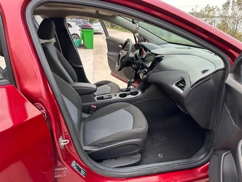 徐州17年雪佛兰科鲁兹8