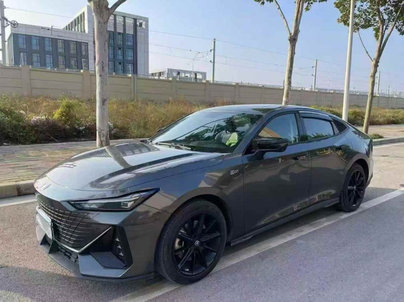 新乡23年长安汽车UNI3