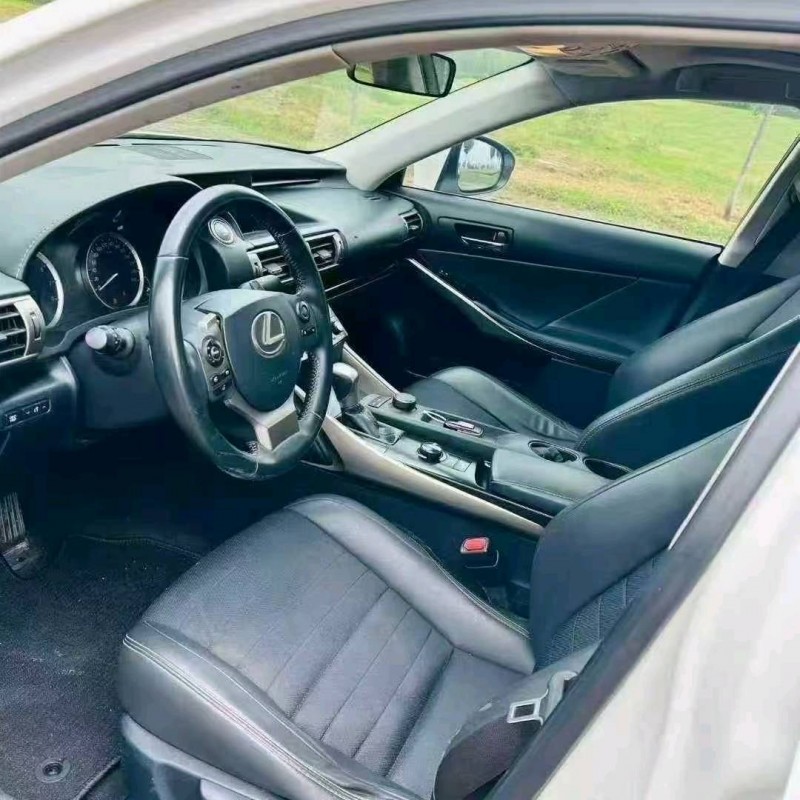 聊城15年雷克萨斯IS5