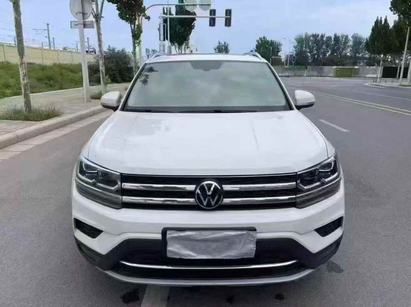 新乡22年大众途岳1