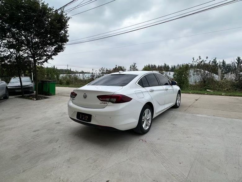 徐州20年别克君威3