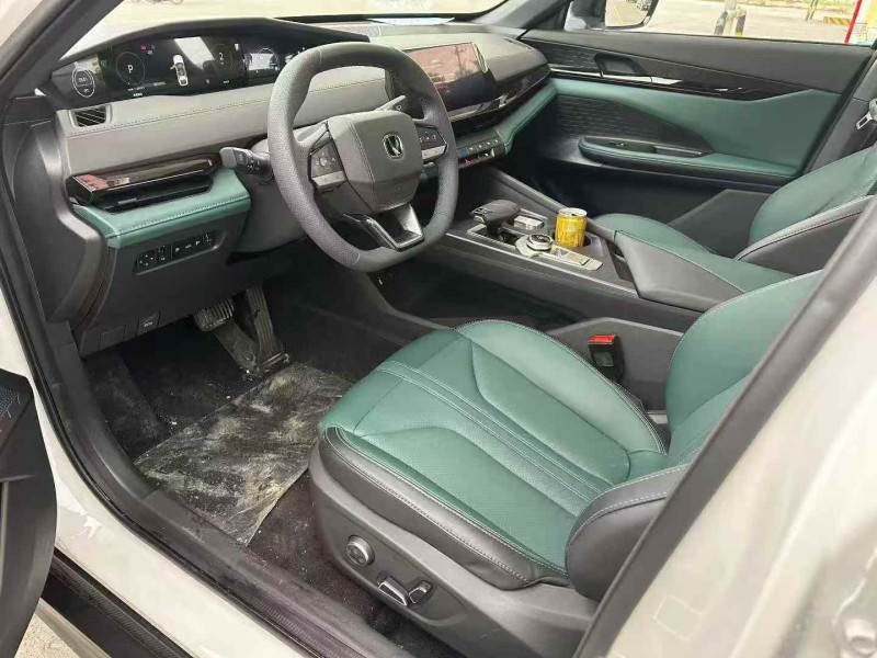 承德25年长安汽车UNI4