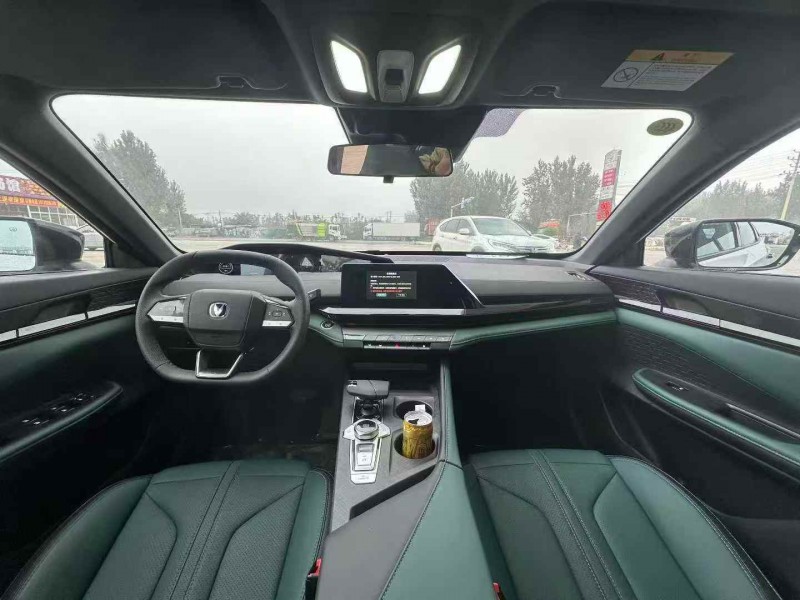 承德25年长安汽车UNI5