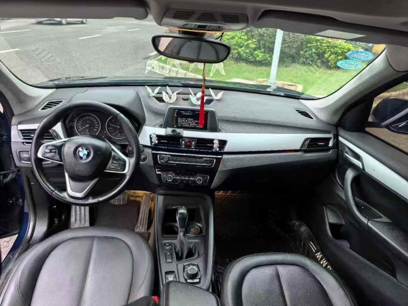 张家界16年宝马X15