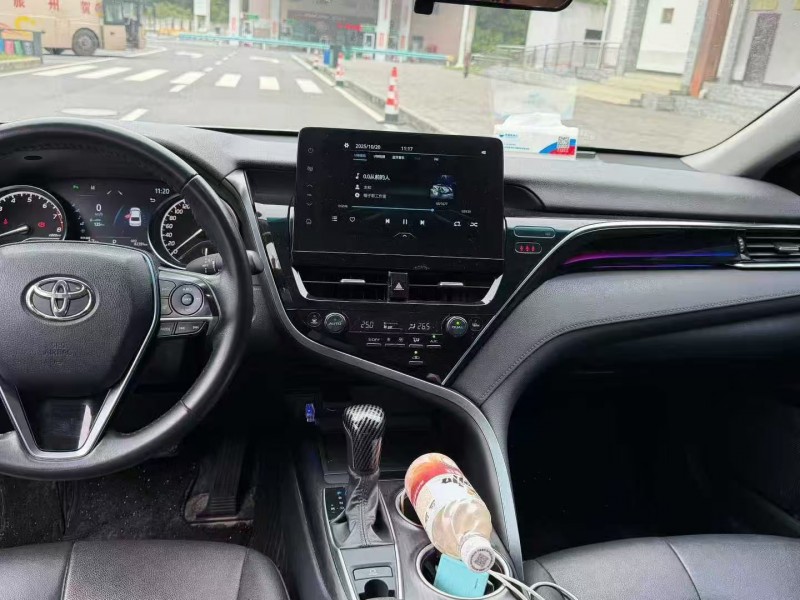 广州21年丰田凯美瑞3