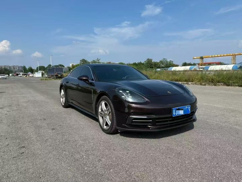 深圳19年保时捷帕拉梅拉3