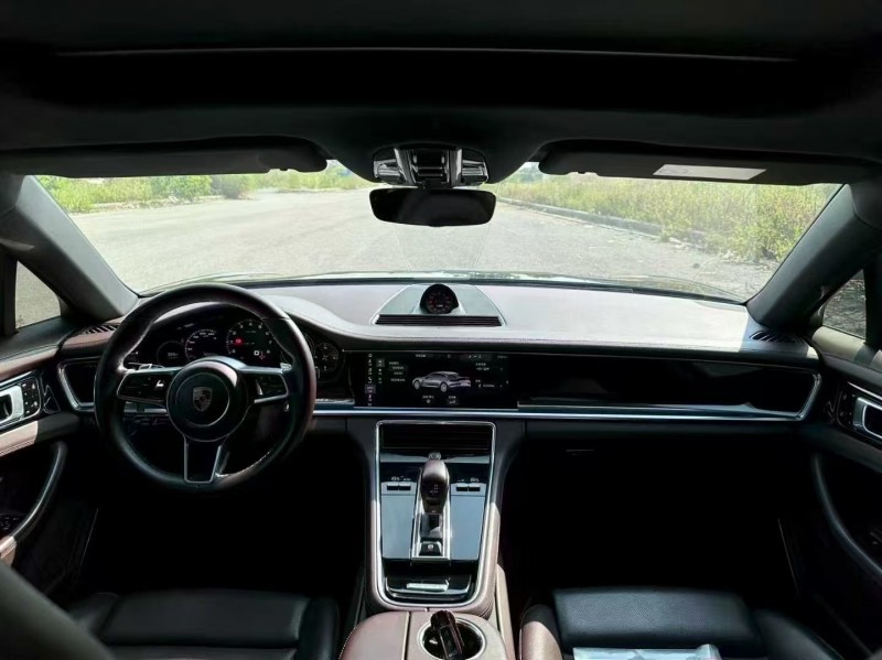 深圳19年保时捷帕拉梅拉6