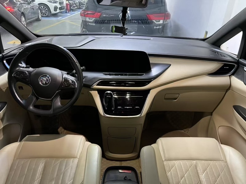 深圳22年别克GL83