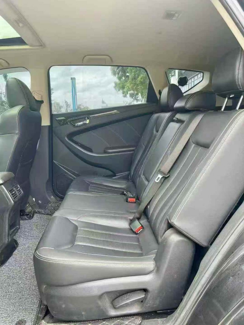 东莞19年东风风光5