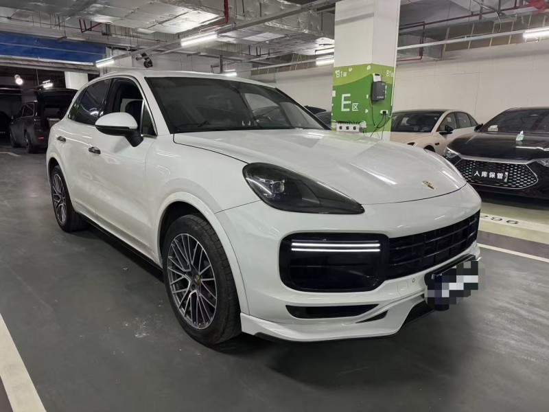 深圳19年保时捷卡宴2