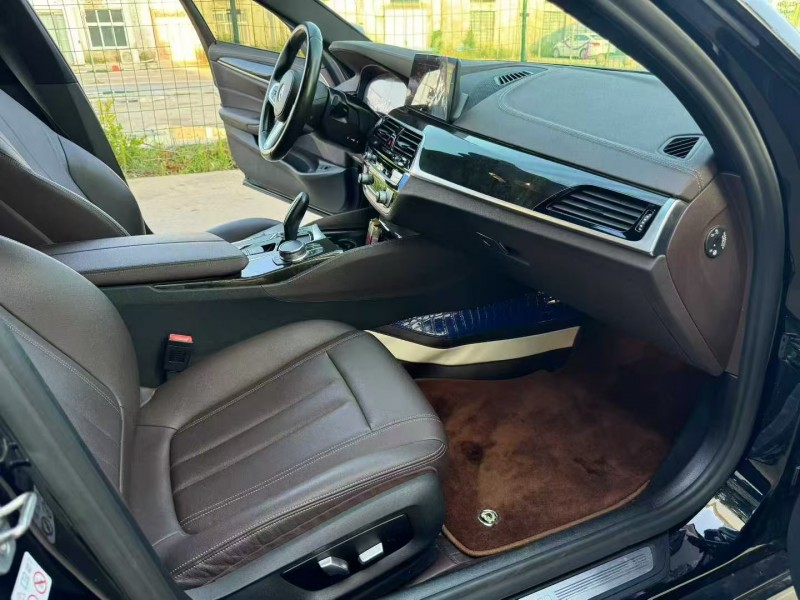 徐州19年宝马5系4