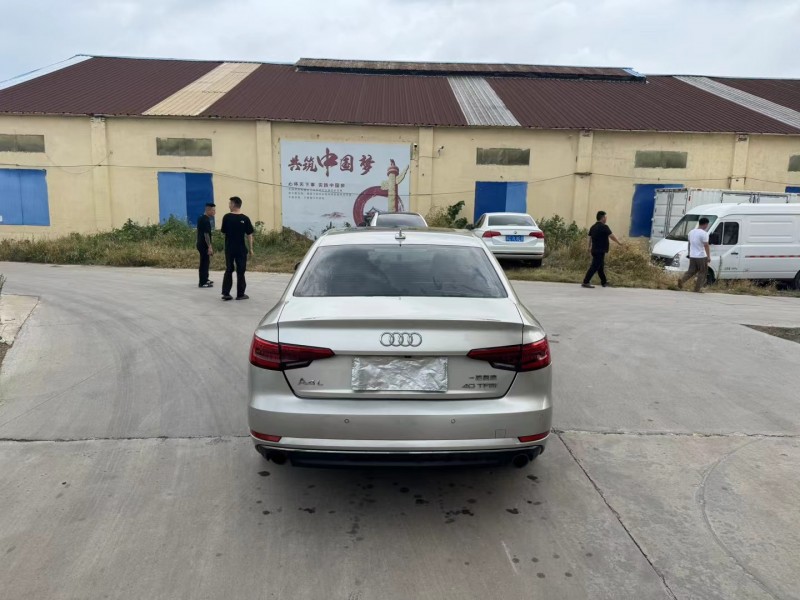 徐州17年奥迪A4L9